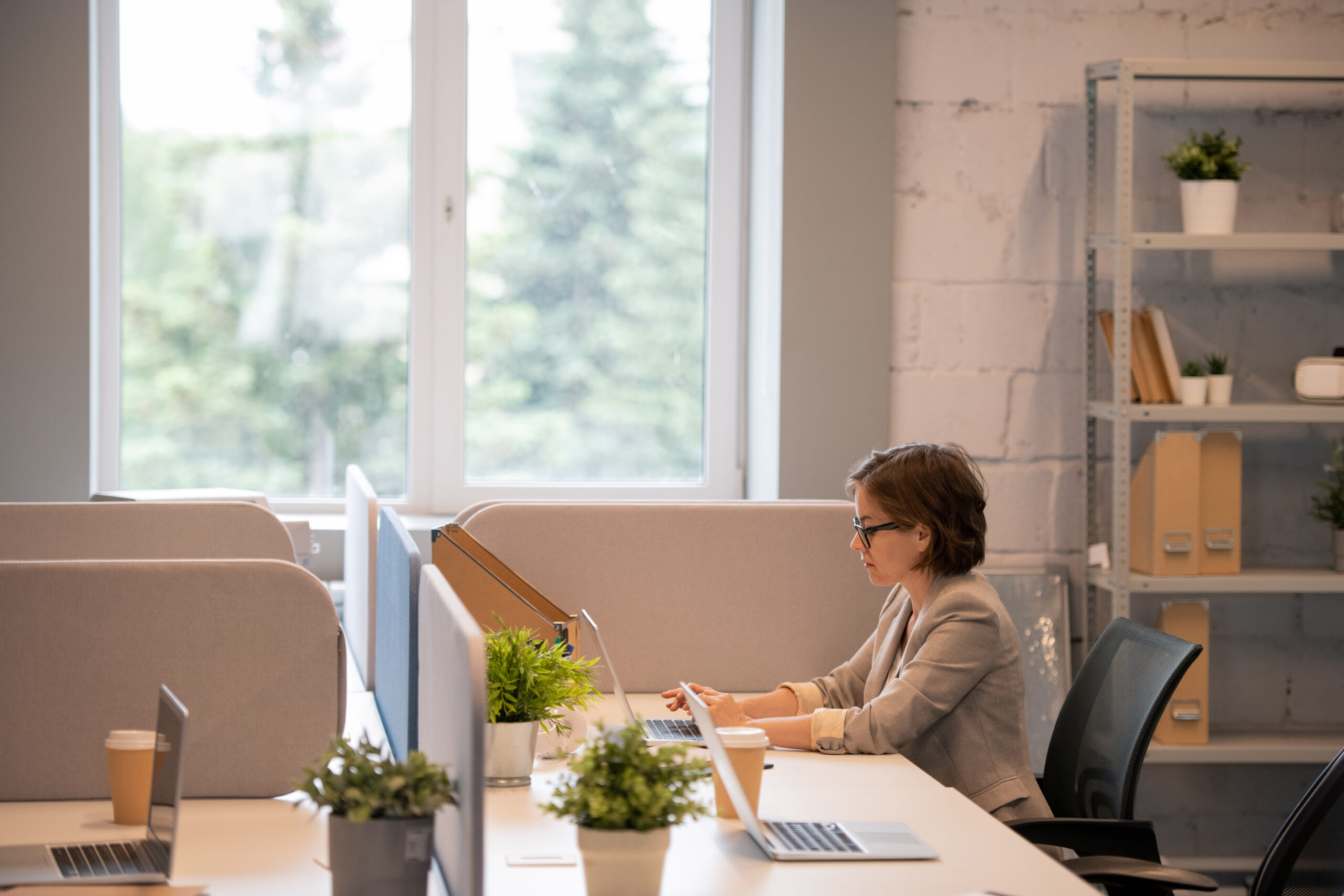 The Strength of Quiet People : How Introverts Thrive in Problem-Solving and Workplace Success